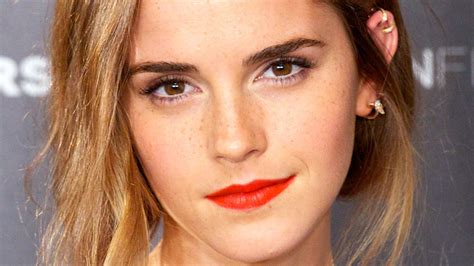 emma watson gorgeous|24 Of Emma Watson’s Most Memorable Beauty Moments.